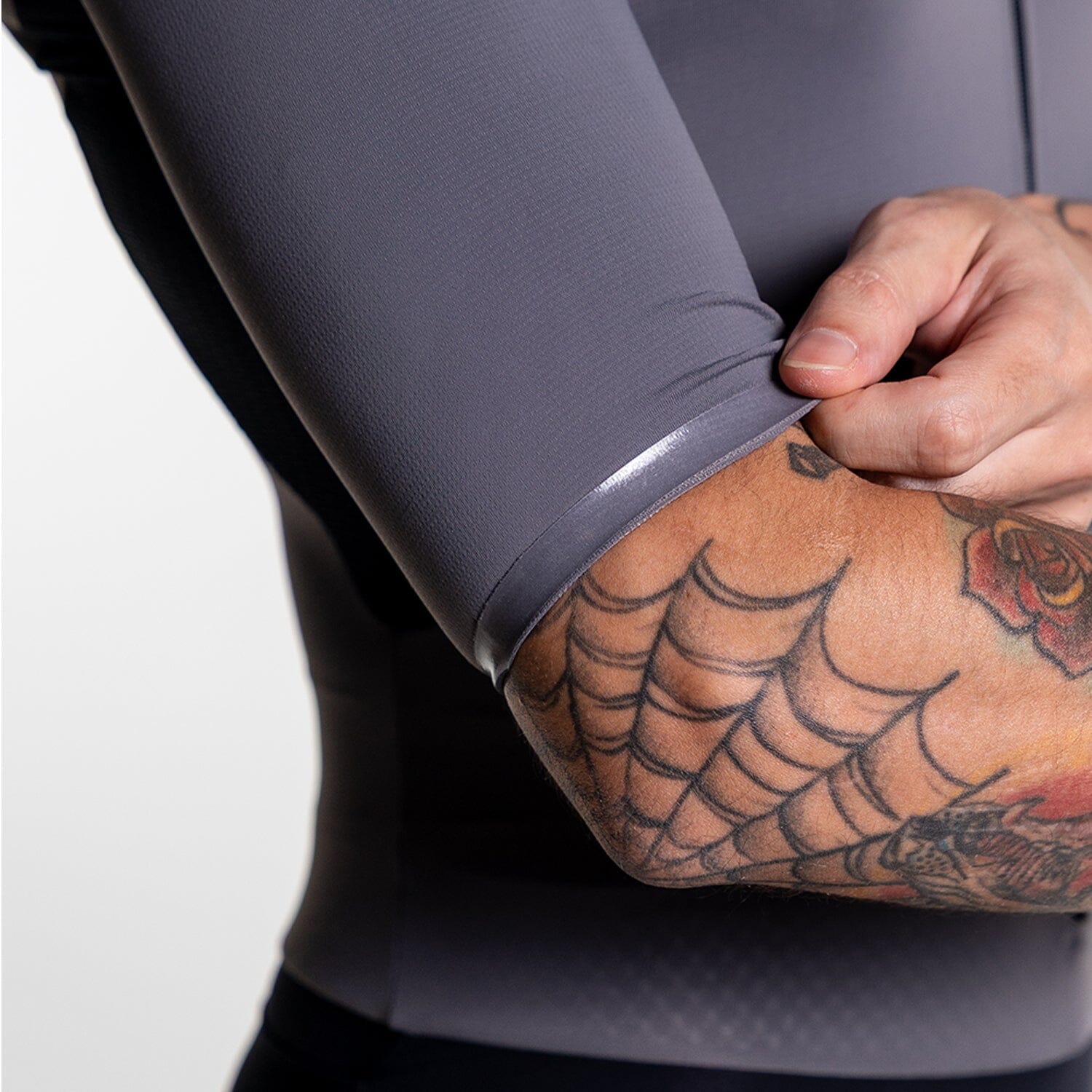 Macaquinho Triathlon com Manga VUKA Masc Estanho Macaquinho Triathlon com manga Masculino Compressão Corpo Inteiro FLETS