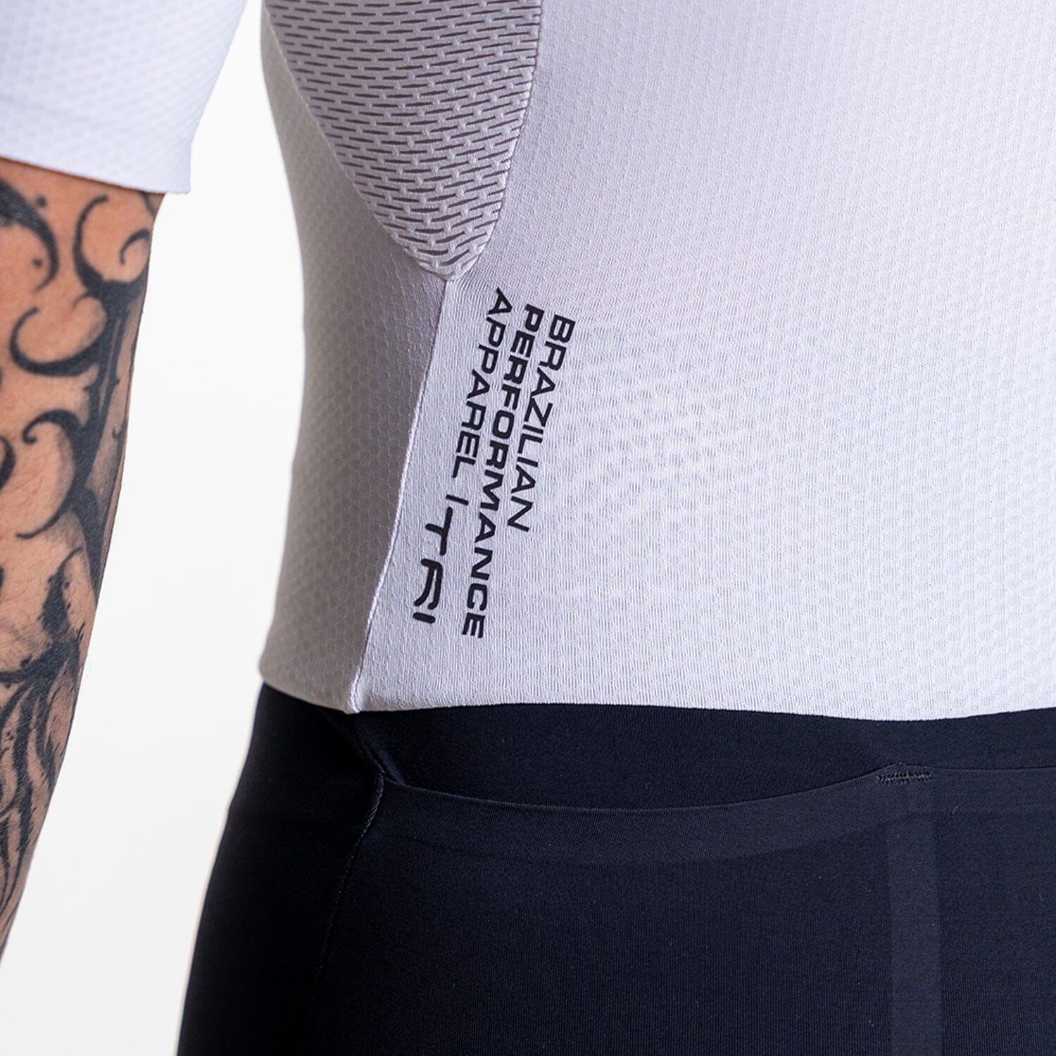 Macaquinho Triathlon com Manga VUKA Masc Branco Macaquinho Triathlon com manga Masculino Compressão Corpo Inteiro FLETS 